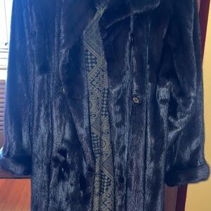Luxurious Brown Mink Fur Coat